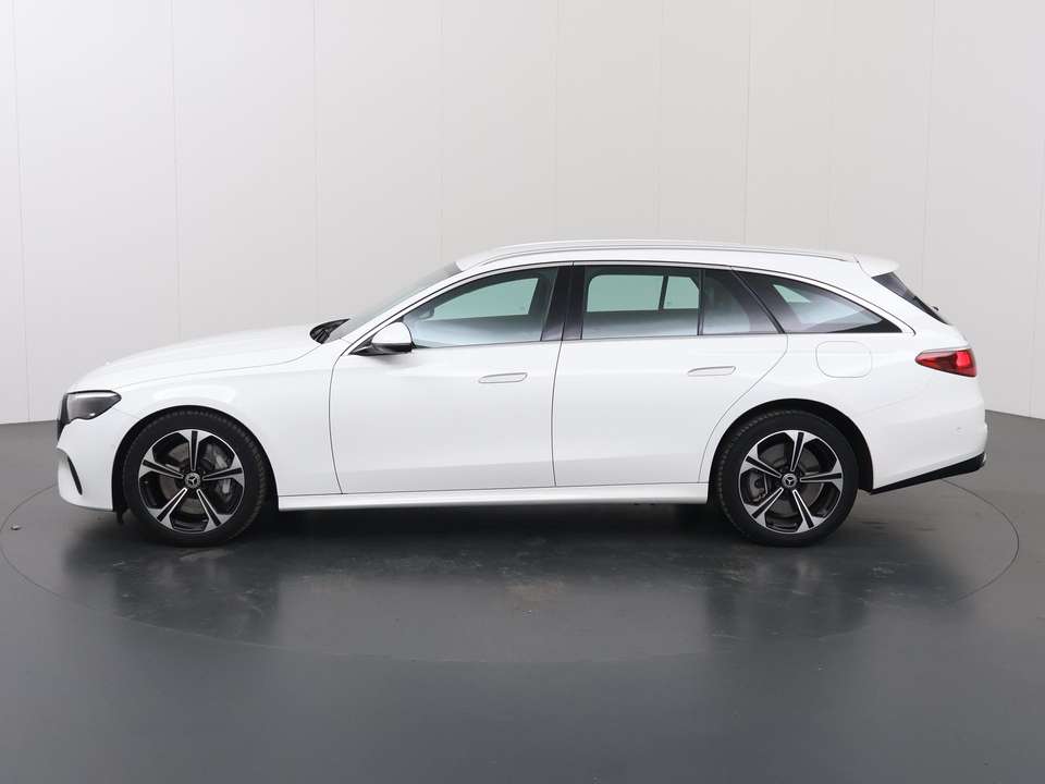 Mercedes-Benz E 300 - Imagem 5