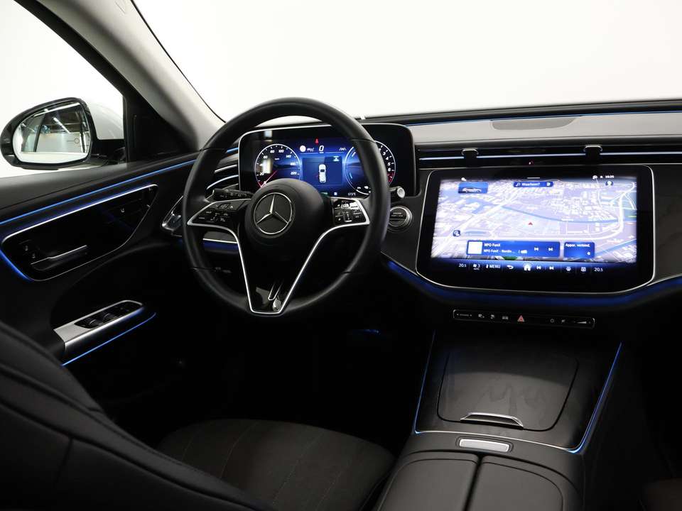 Mercedes-Benz E 300 - Imagem 9