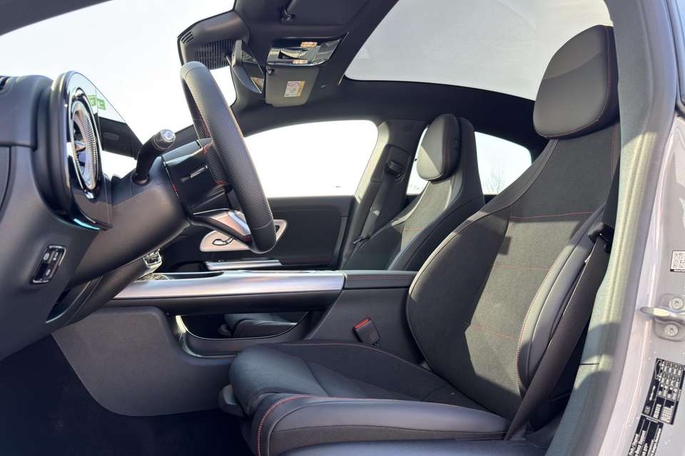 Mercedes-Benz CLA 250 - Imagem 13