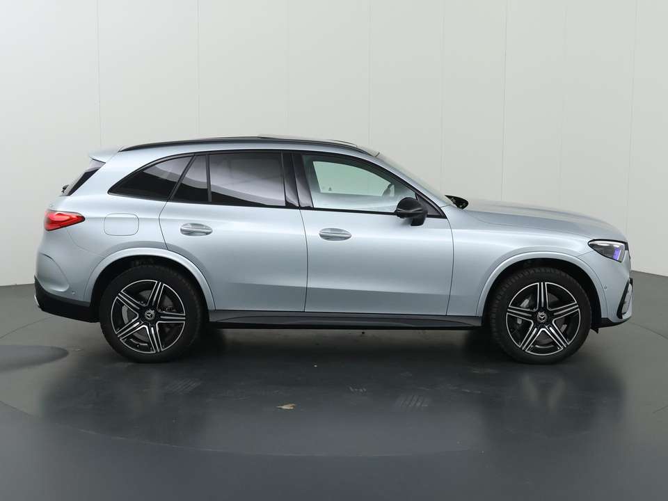 Mercedes-Benz GLC 300 - Imagem 6