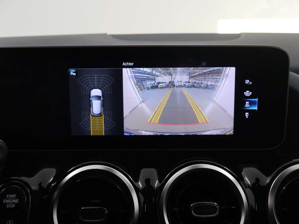 Mercedes-Benz GLA 200 - Imagem 14