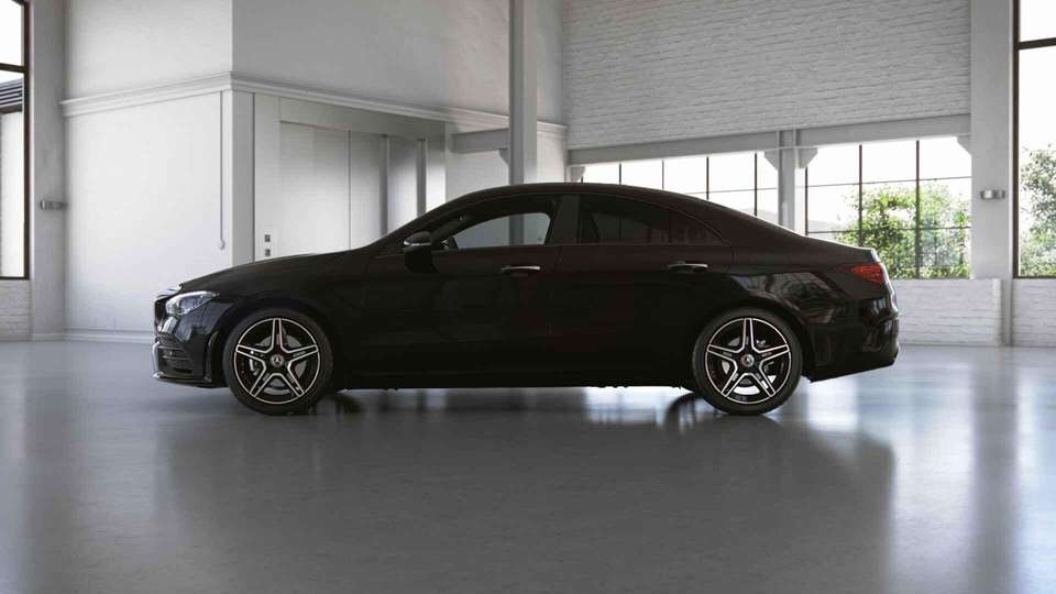 Mercedes-Benz CLA 180 - Imagem 12