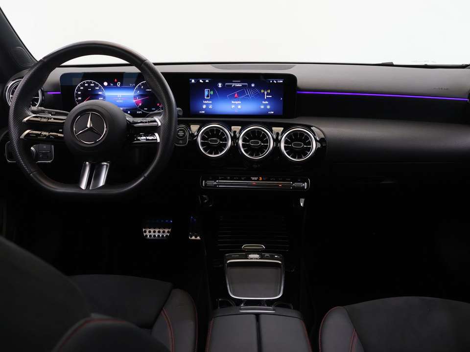 Mercedes-Benz A 180 - Imagem 8
