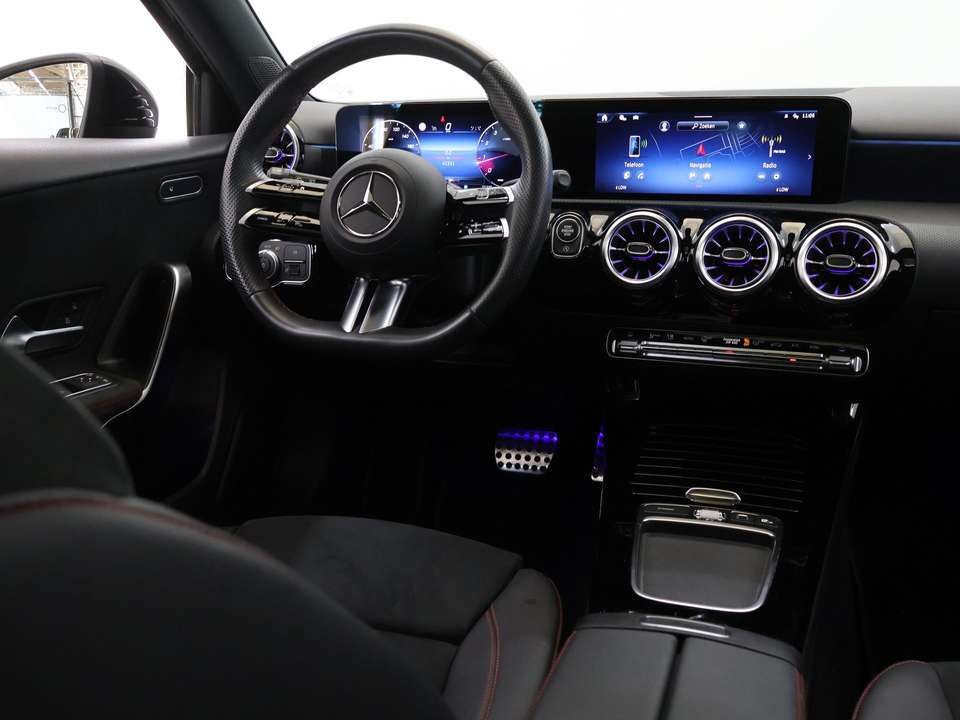 Mercedes-Benz A 180 - Imagem 9