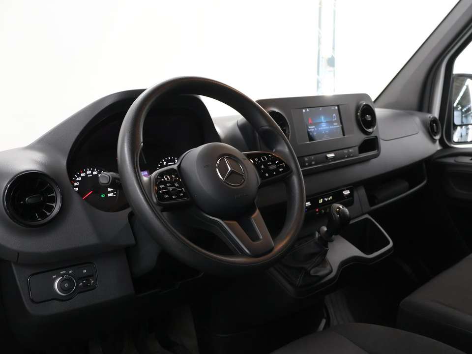 Mercedes-Benz Sprinter - Imagem 7
