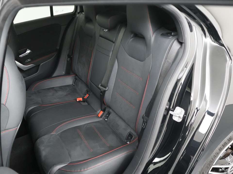 Mercedes-Benz A 180 - Imagem 11