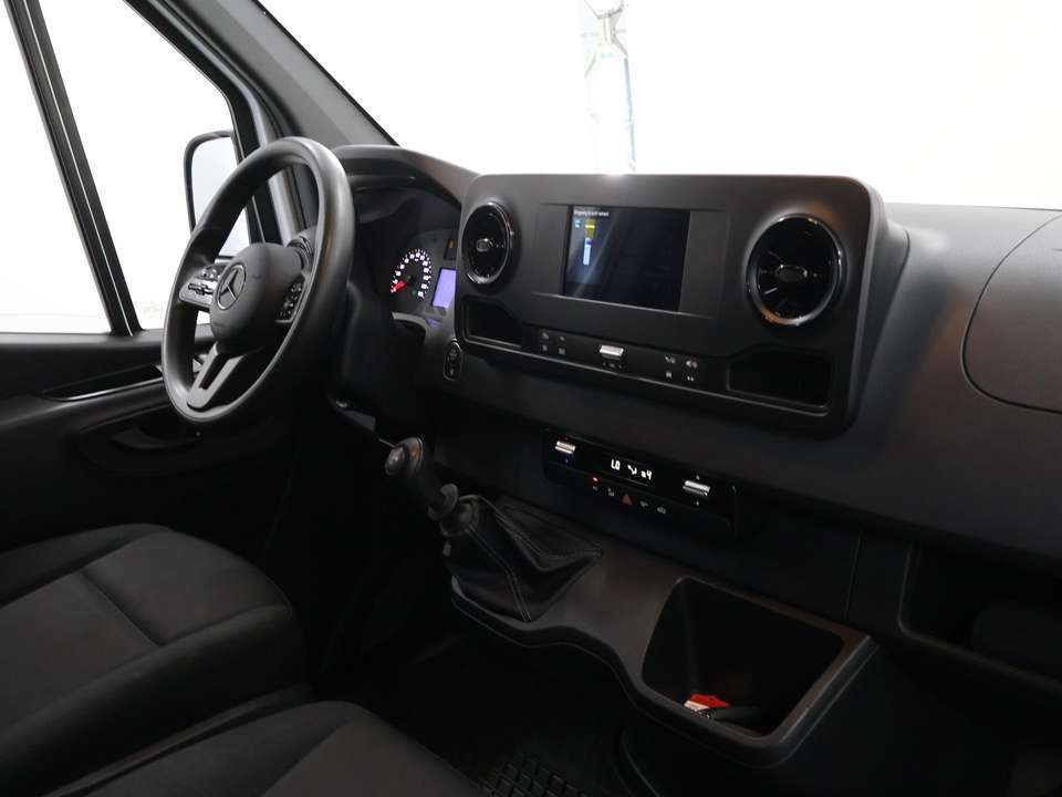 Mercedes-Benz Sprinter - Imagem 8