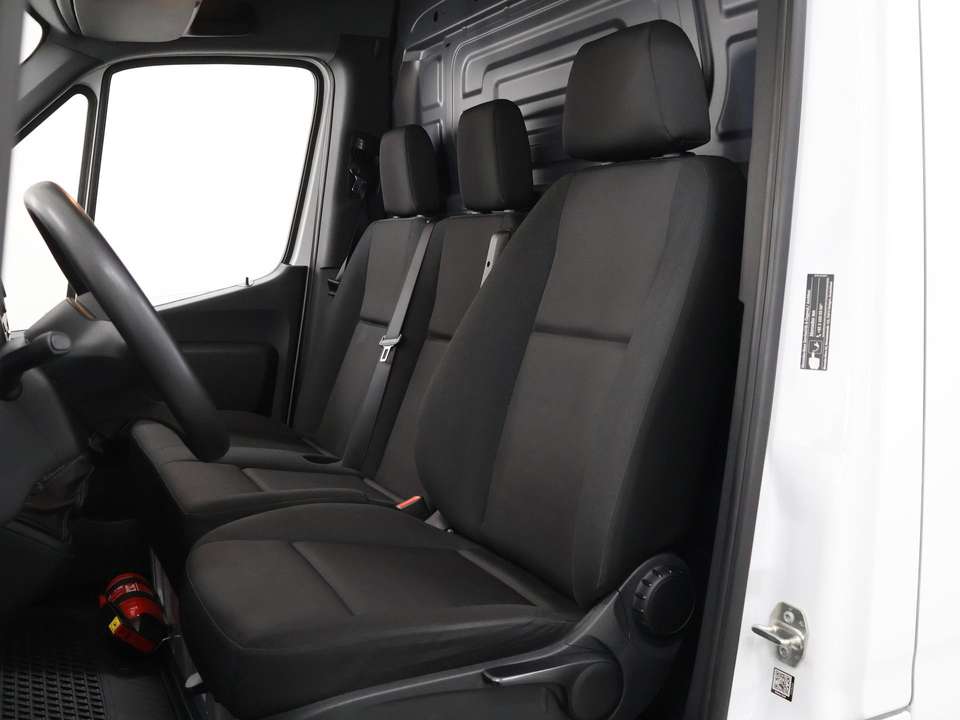 Mercedes-Benz Sprinter - Imagem 9