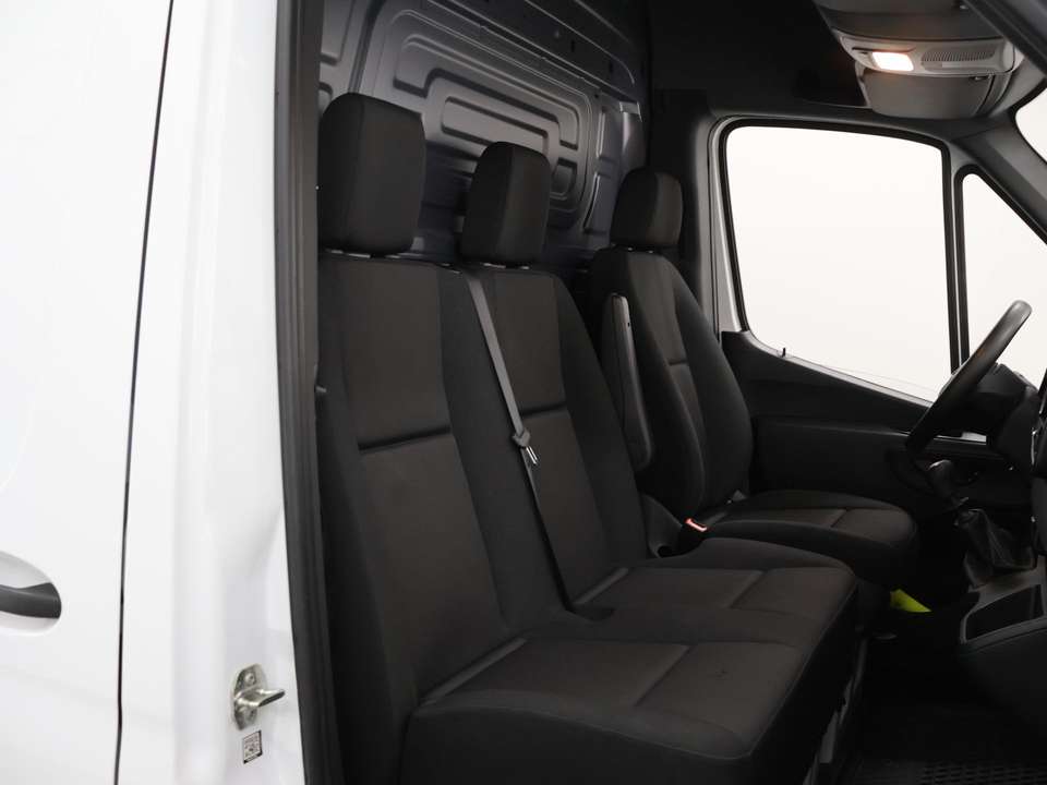 Mercedes-Benz Sprinter - Imagem 10