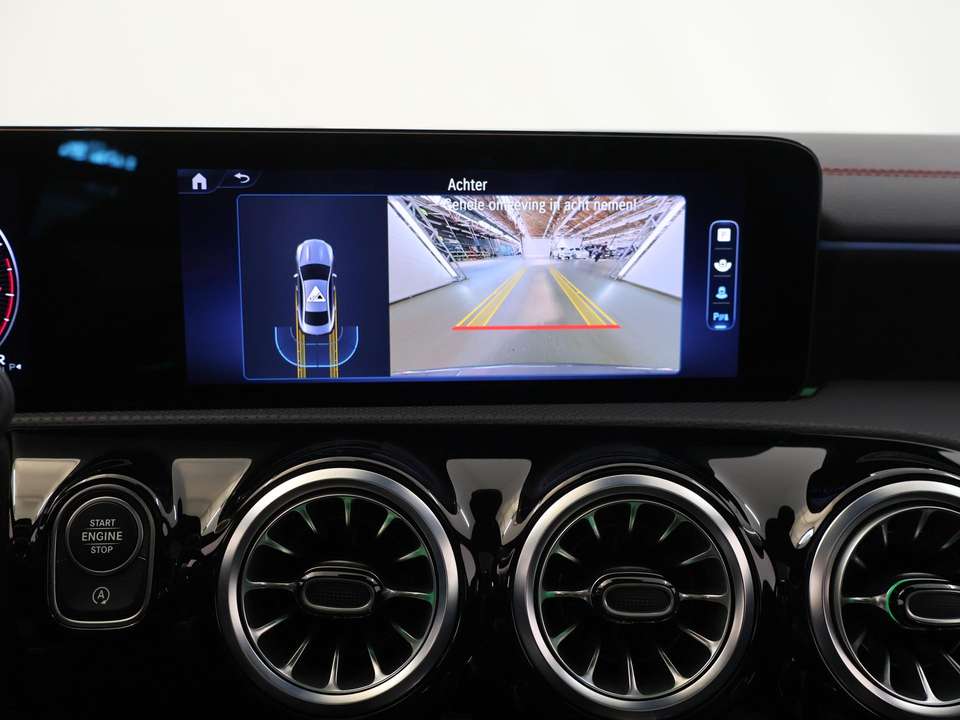 Mercedes-Benz CLA 180 - Imagem 14