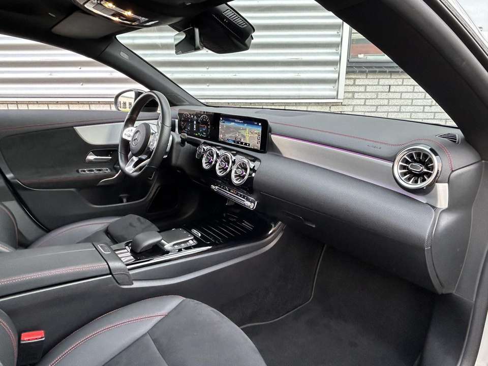 Mercedes-Benz CLA 250 - Imagem 9