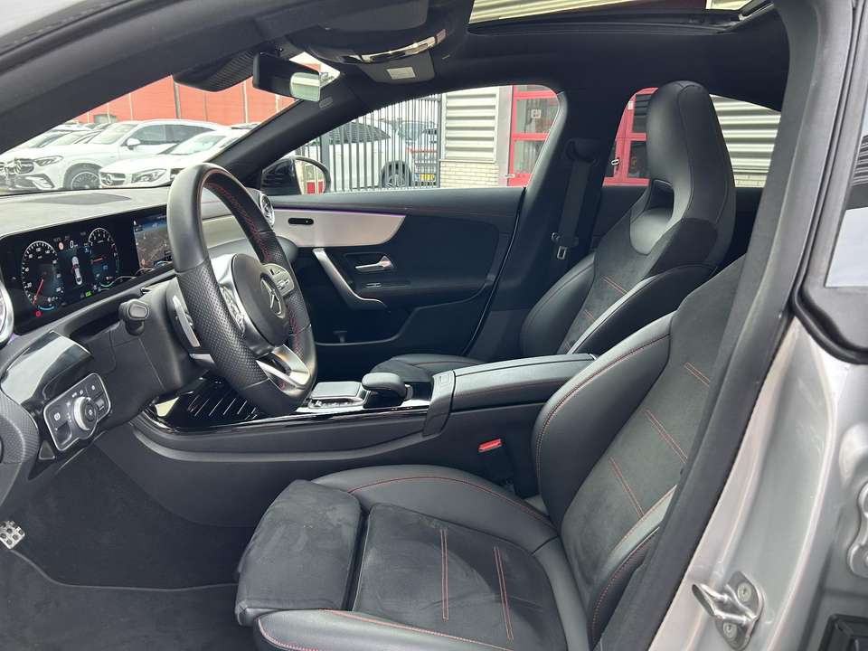 Mercedes-Benz CLA 250 - Imagem 12