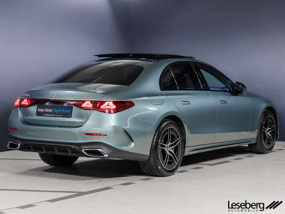 Mercedes-Benz E 300 - Imagem 2