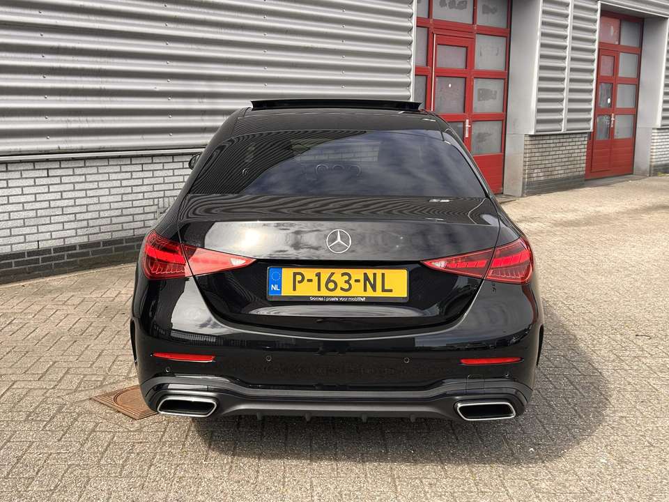 Mercedes-Benz C 180 - Imagem 4