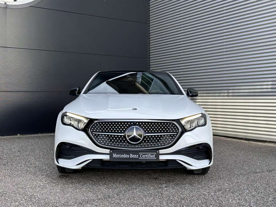 Mercedes-Benz E 300 - Imagem 15