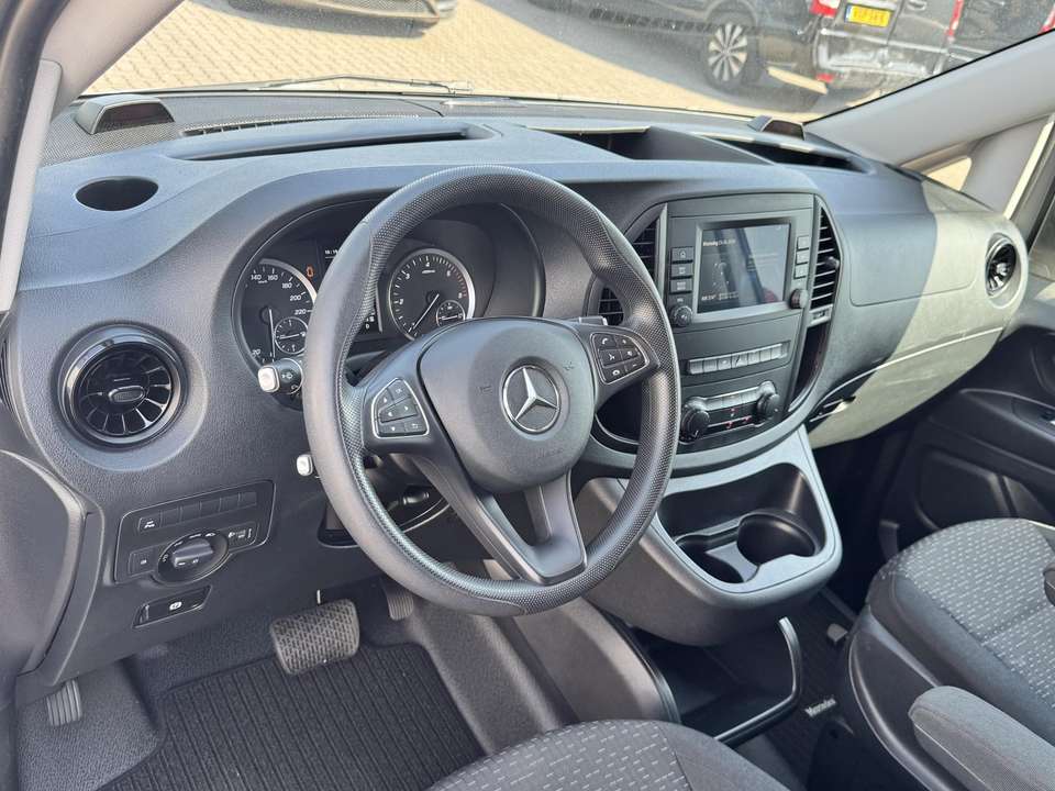 Mercedes-Benz Vito - Imagem 11