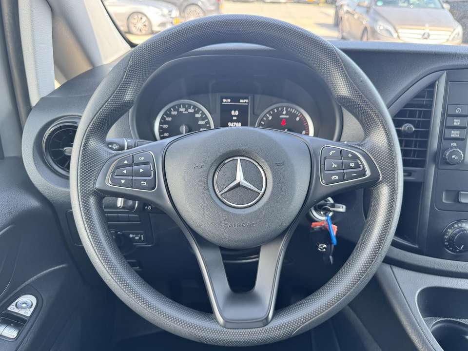 Mercedes-Benz Vito - Imagem 12