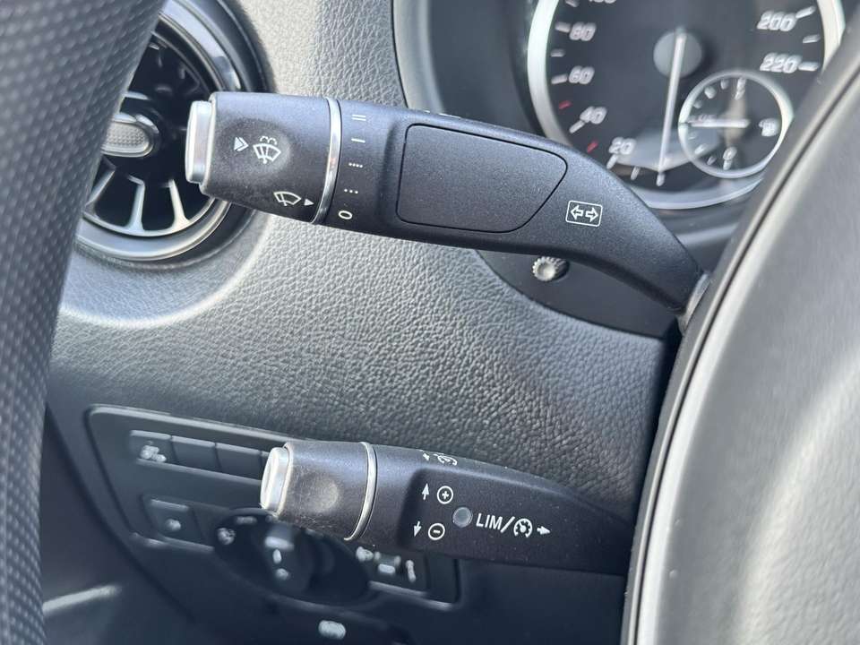 Mercedes-Benz Vito - Imagem 14