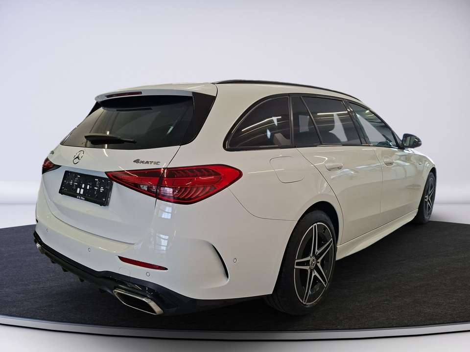 Mercedes-Benz C 300 - Imagem 8
