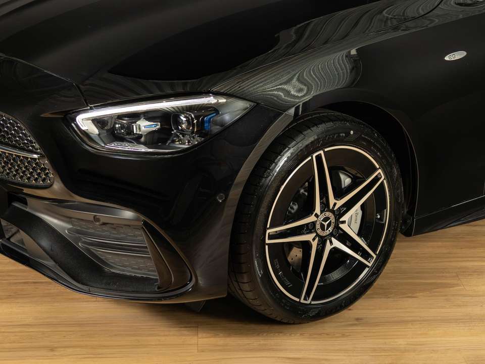 Mercedes-Benz C 300 - Imagem 5