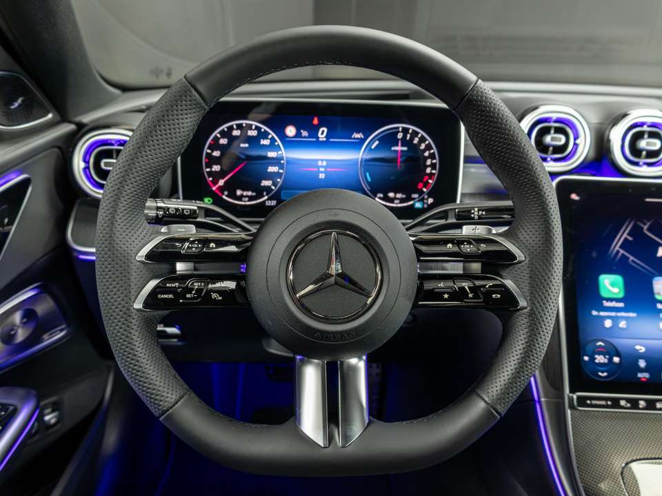 Mercedes-Benz C 300 - Imagem 12
