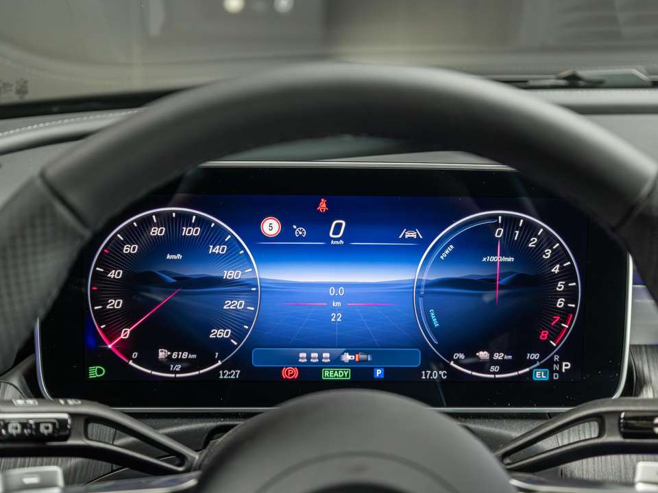 Mercedes-Benz C 300 - Imagem 13