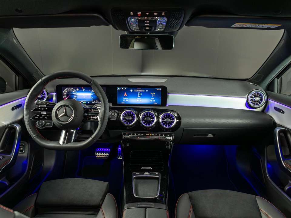 Mercedes-Benz A 250 - Imagem 11