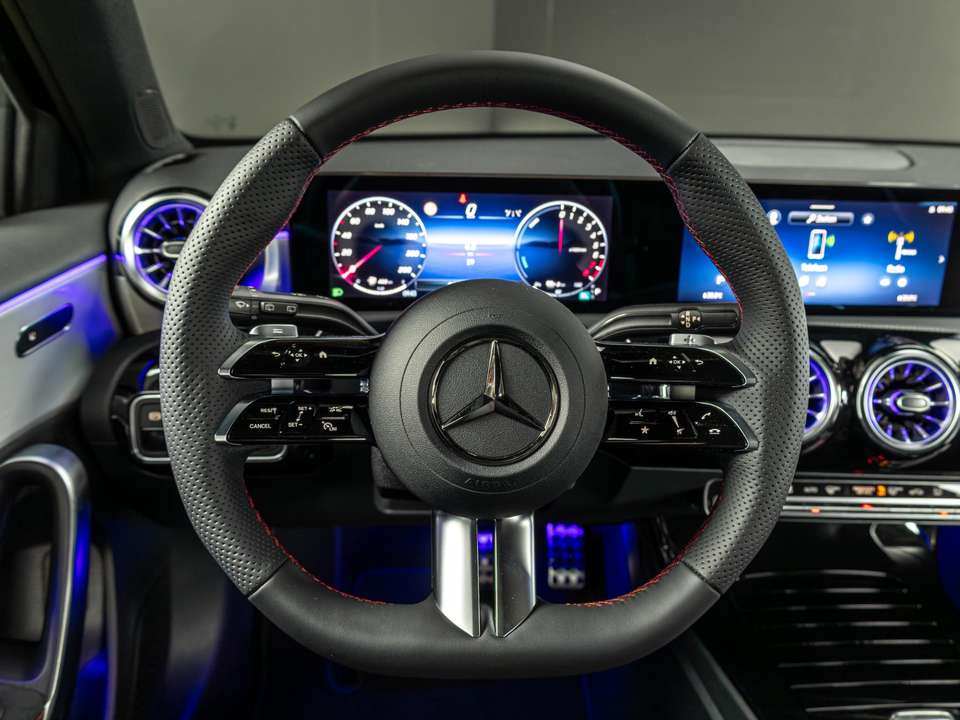 Mercedes-Benz A 250 - Imagem 13
