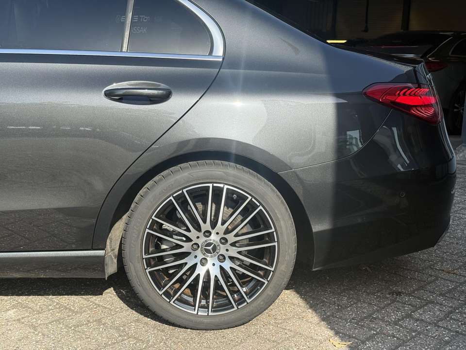 Mercedes-Benz C 180 - Imagem 6