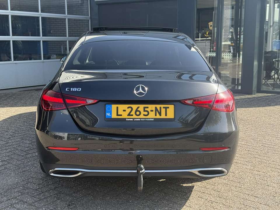 Mercedes-Benz C 180 - Imagem 7