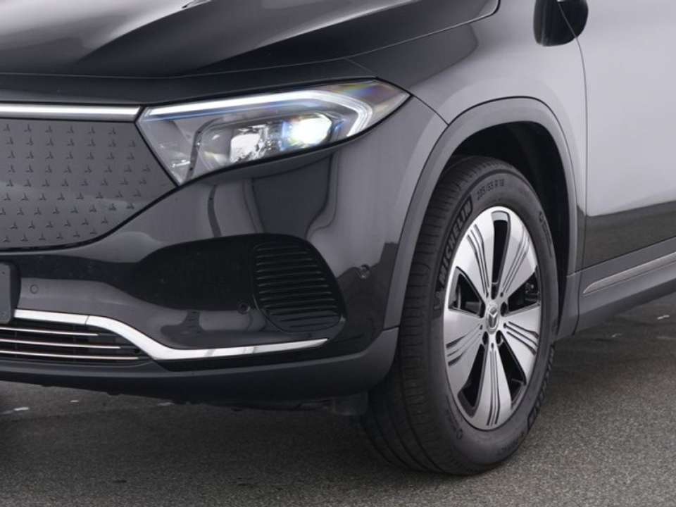 Mercedes-Benz EQA 300 - Imagem 4