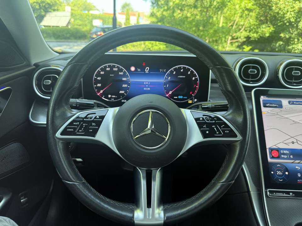 Mercedes-Benz C 180 - Imagem 15