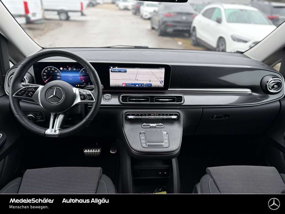 Mercedes-Benz V 220 - Imagem 5