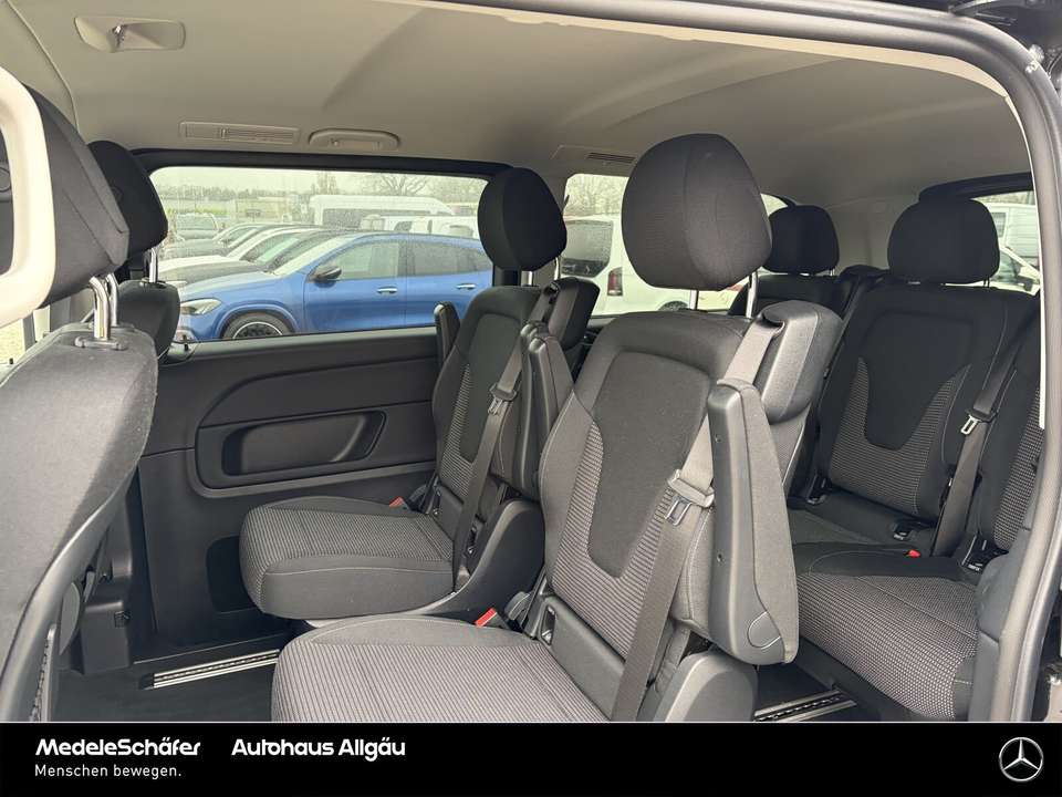 Mercedes-Benz V 220 - Imagem 7