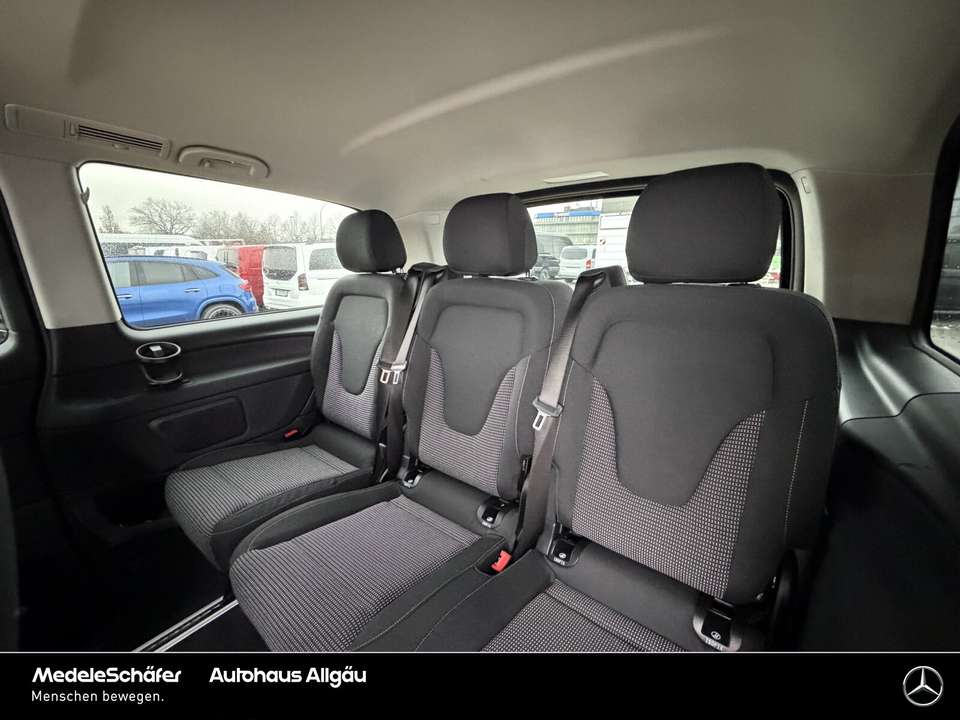 Mercedes-Benz V 220 - Imagem 8