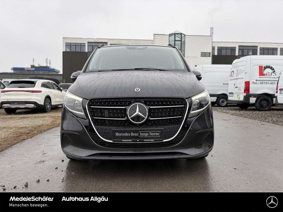 Mercedes-Benz V 220 - Imagem 9