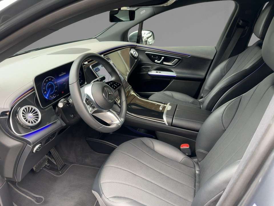 Mercedes-Benz EQE SUV - Imagem 8