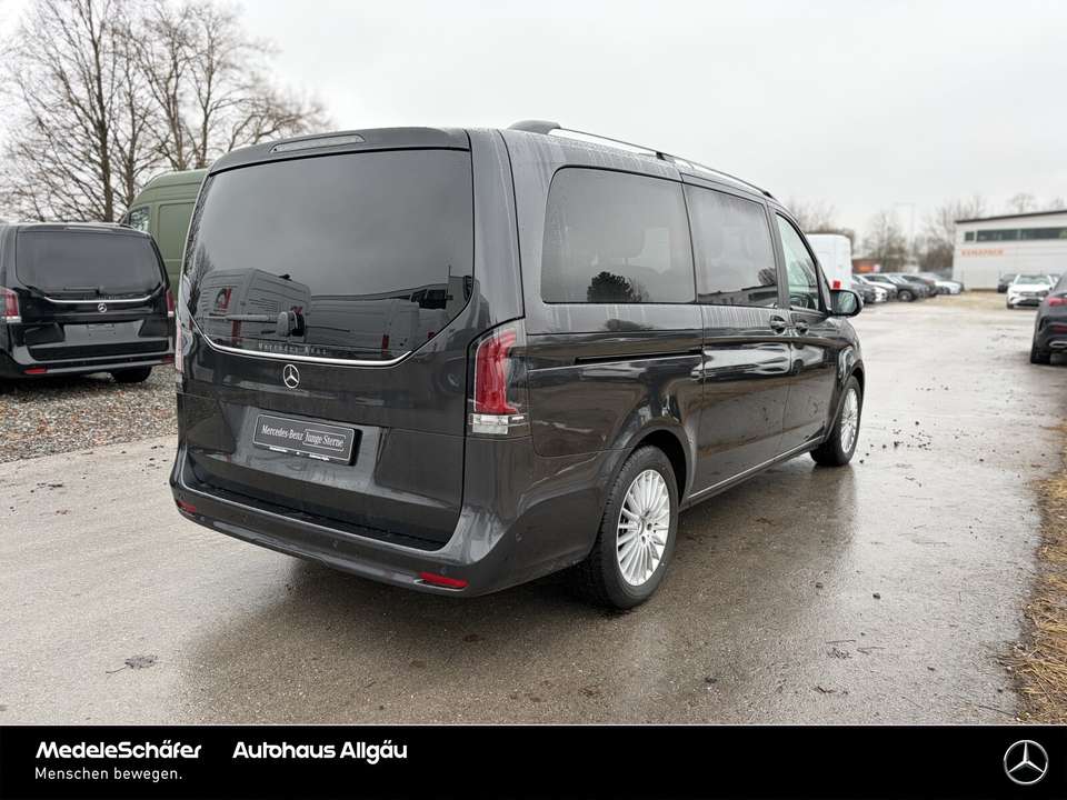 Mercedes-Benz V 220 - Imagem 12