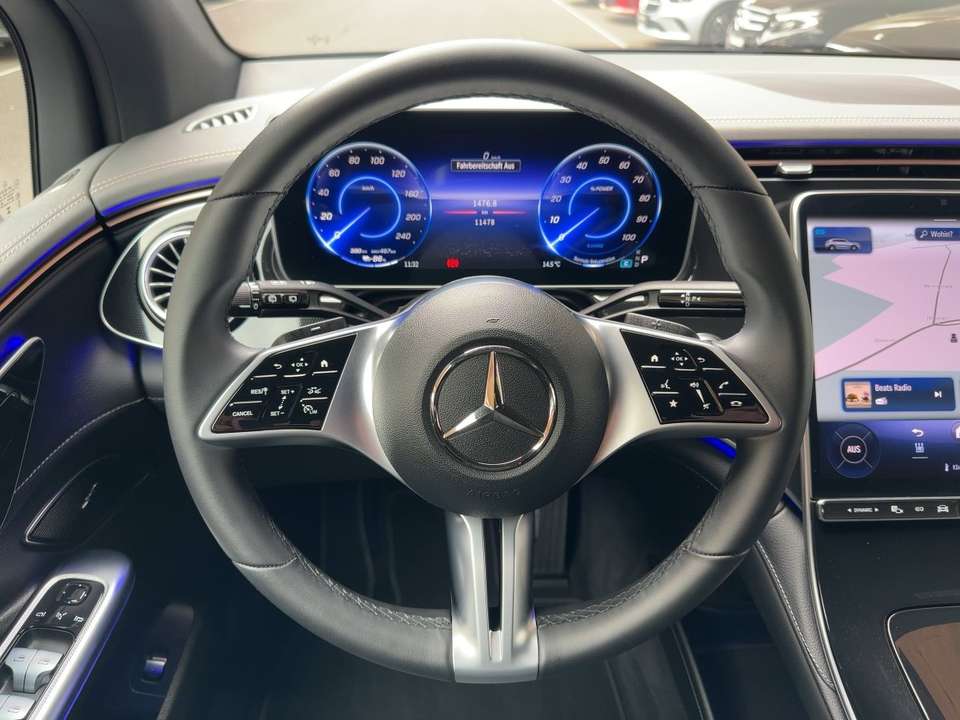 Mercedes-Benz EQE SUV - Imagem 11