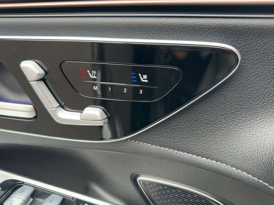 Mercedes-Benz EQE SUV - Imagem 14
