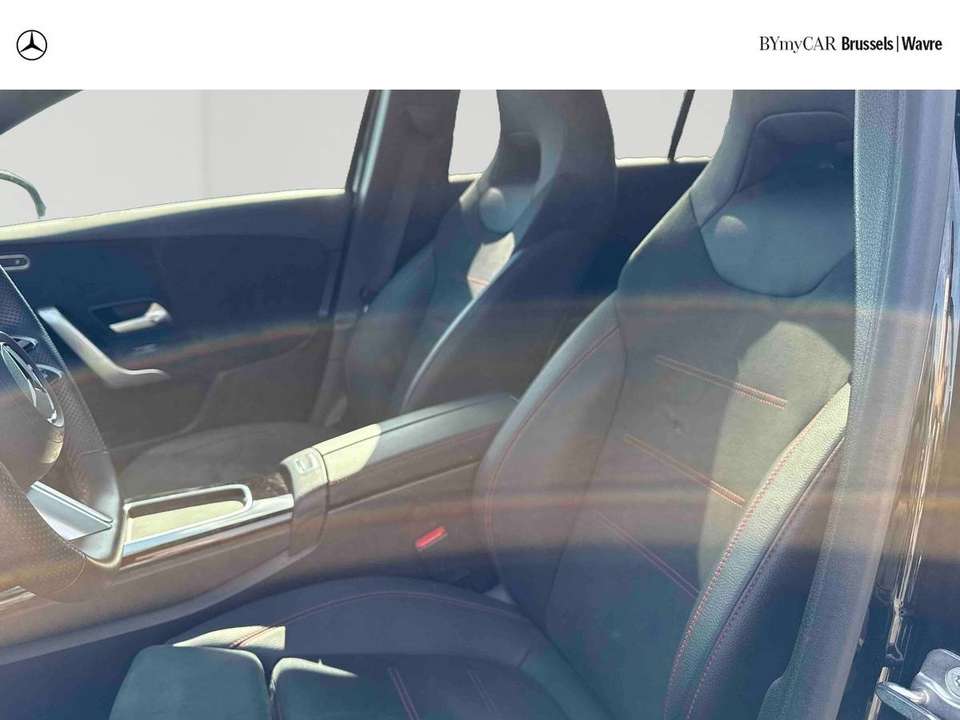 Mercedes-Benz A 180 - Imagem 12