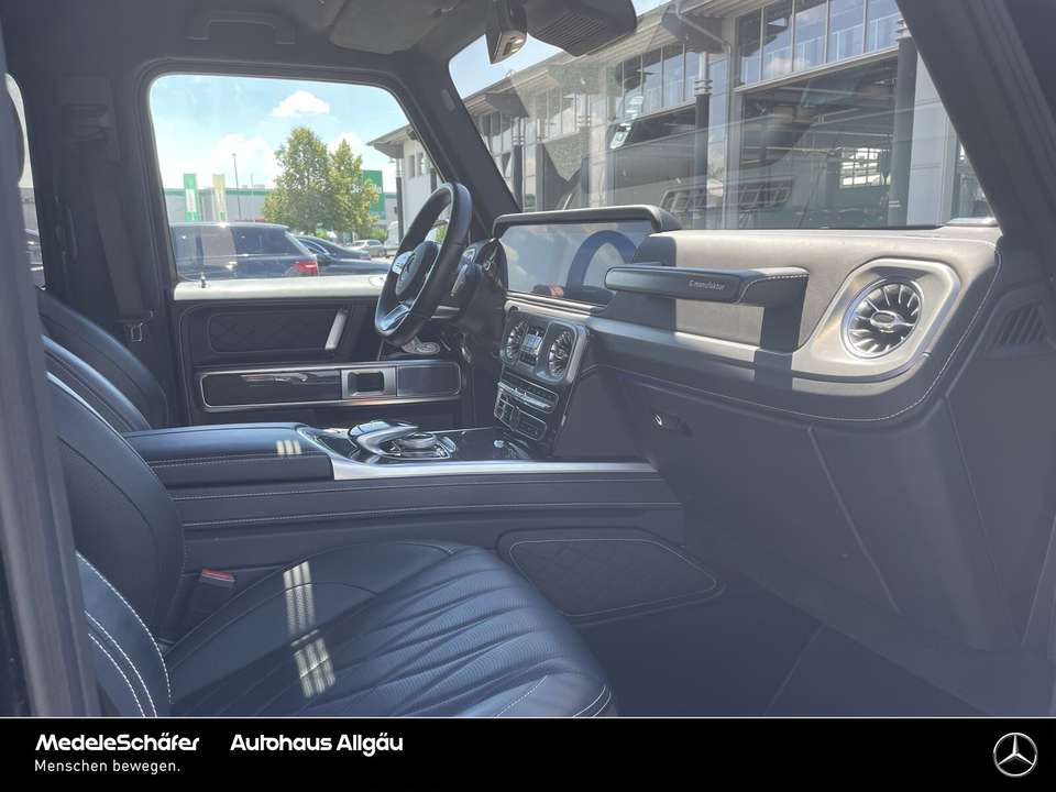 Mercedes-Benz G 400 - Imagem 11