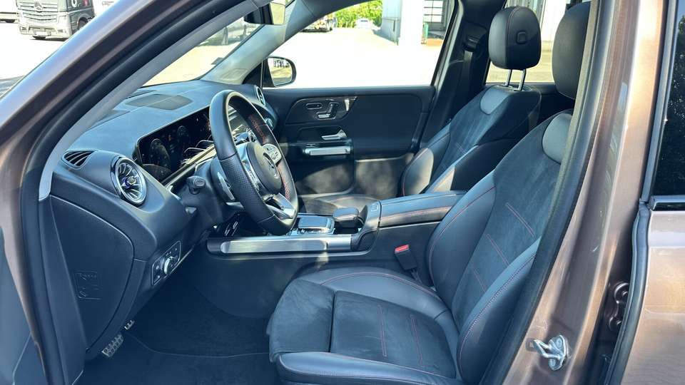 Mercedes-Benz GLB 250 - Imagem 11