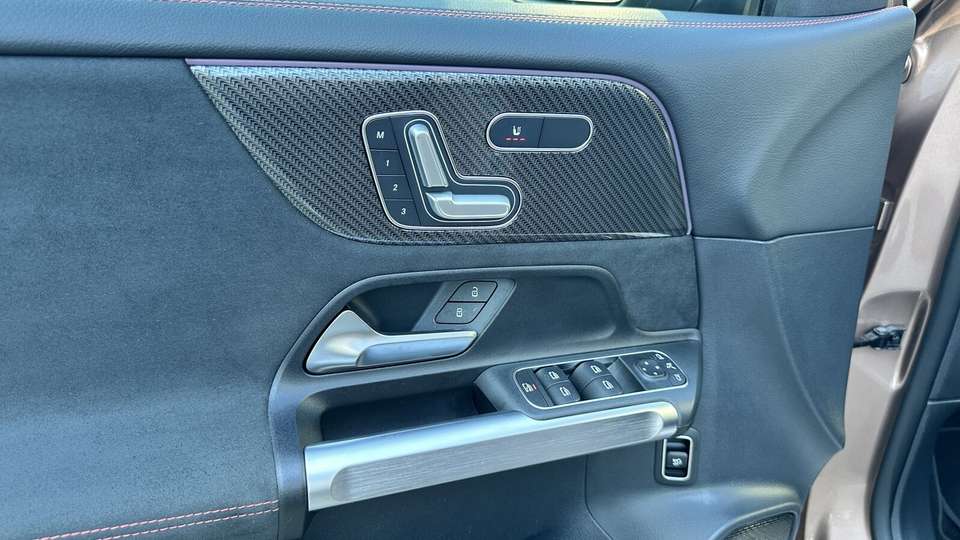 Mercedes-Benz GLB 250 - Imagem 15