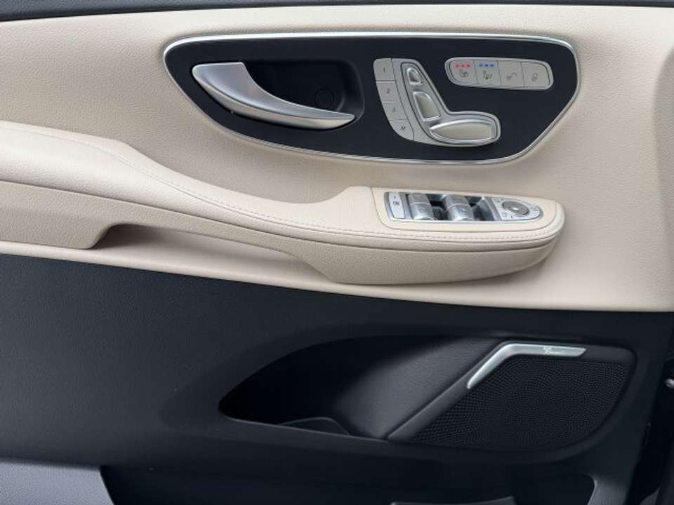 Mercedes-Benz V 300 - Imagem 13