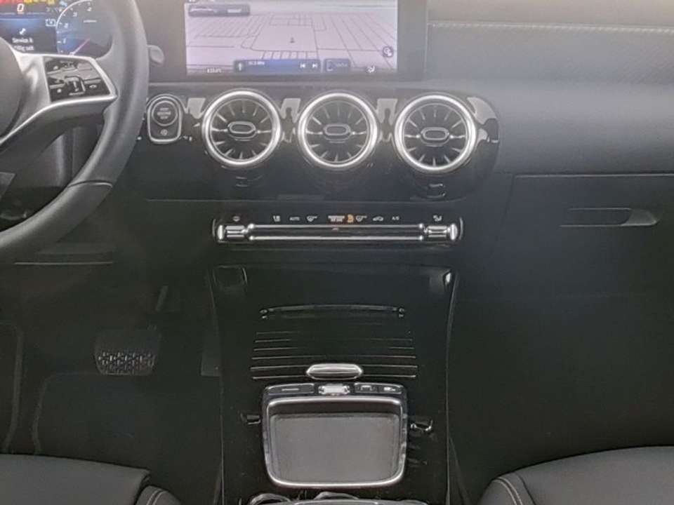 Mercedes-Benz A 200 - Imagem 4