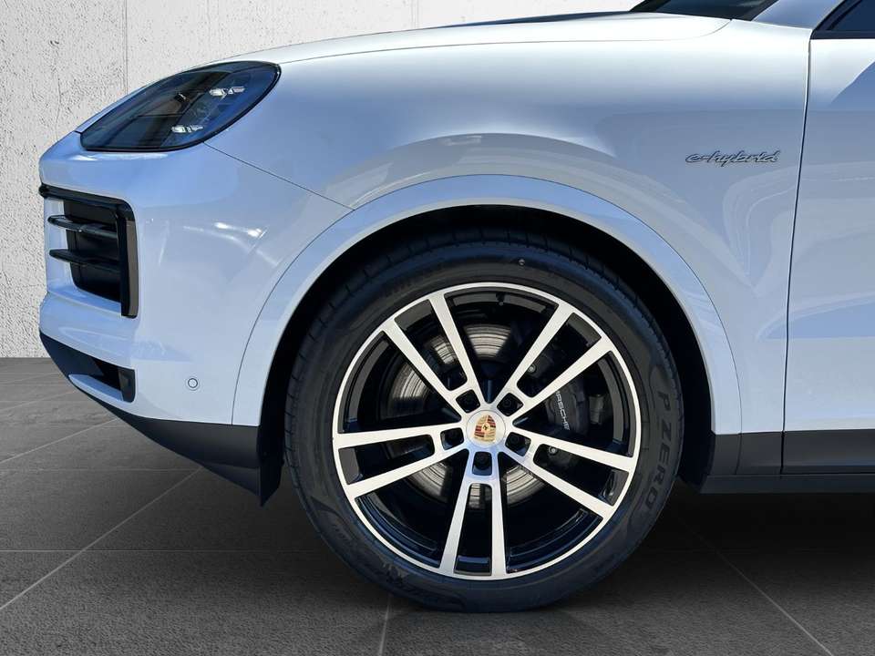 Porsche Cayenne - Imagem 6