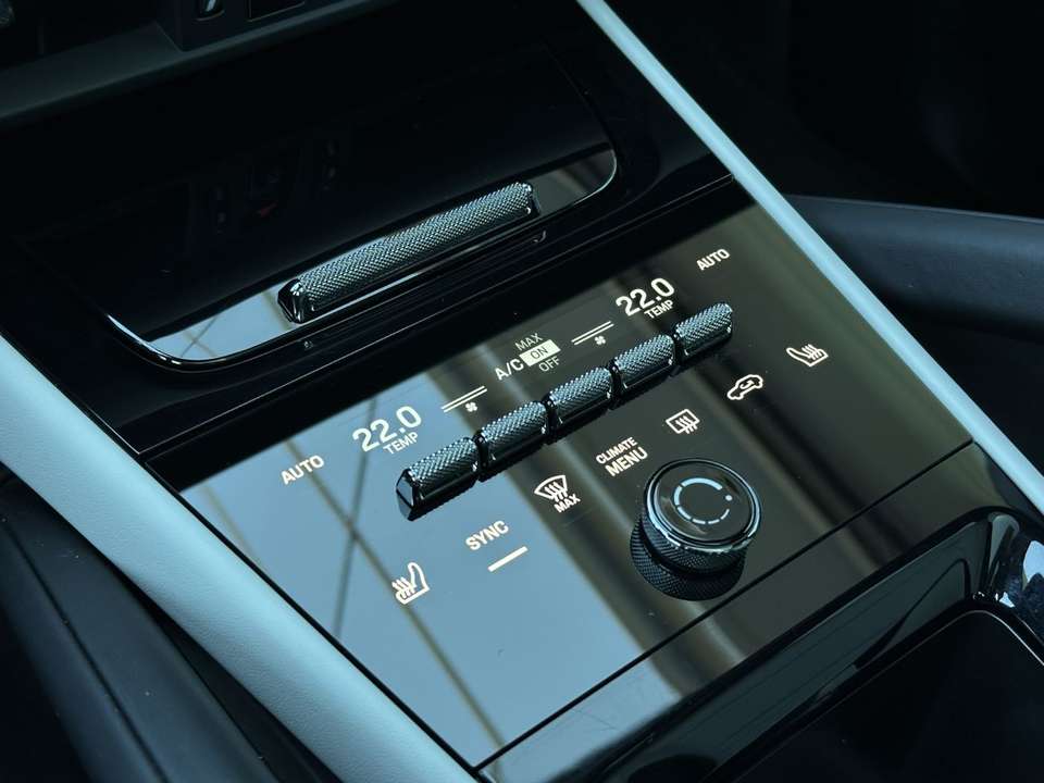 Porsche Cayenne - Imagem 11