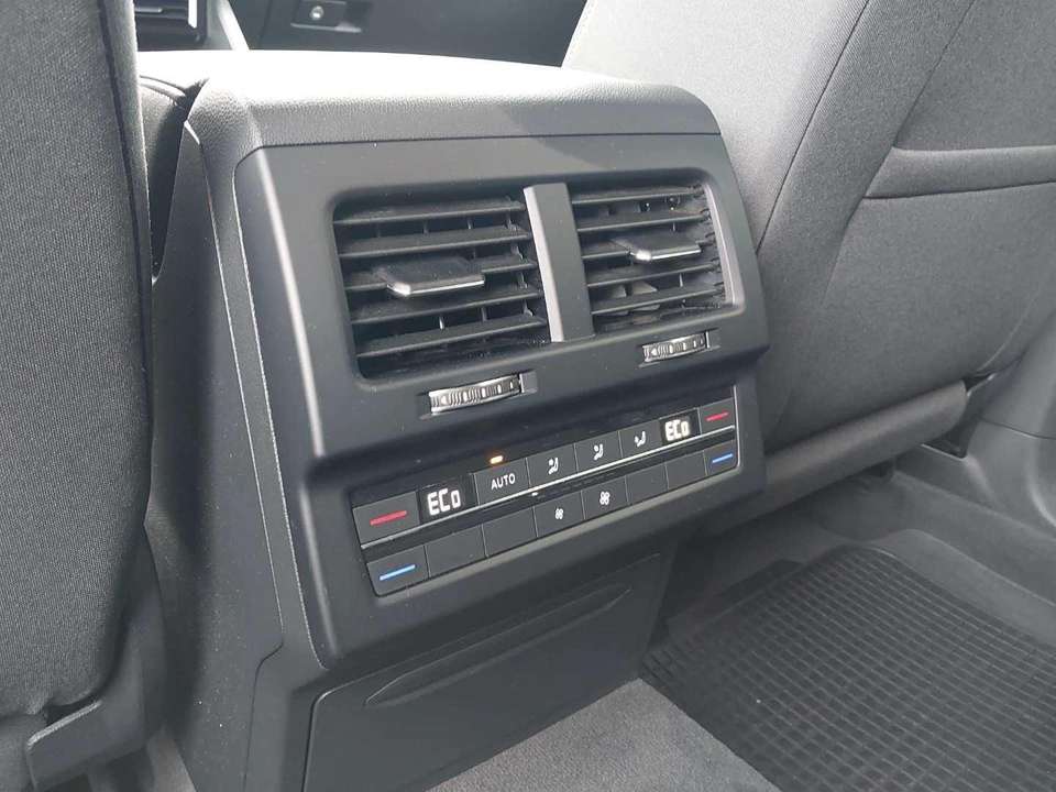 Volkswagen Touareg - Imagem 11