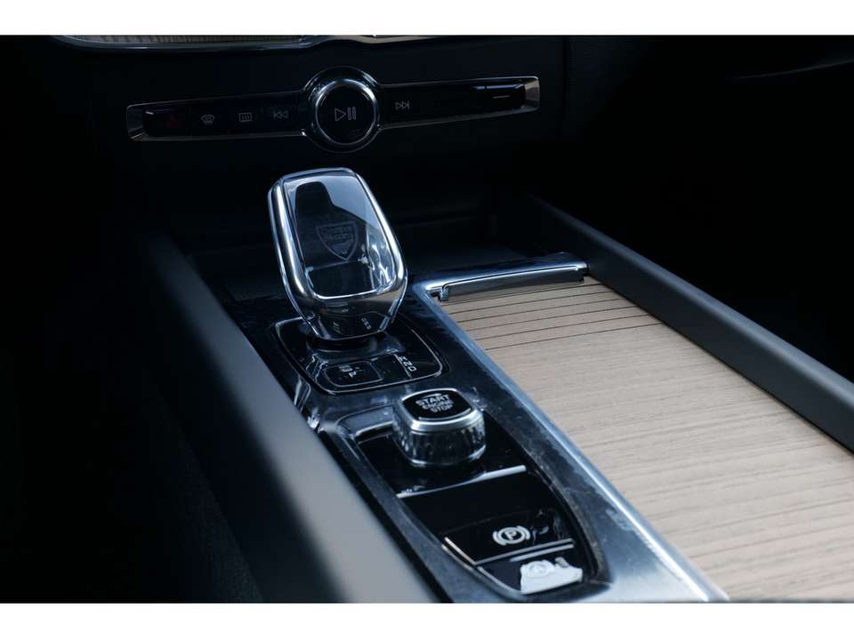 Volvo XC60 - Imagem 12